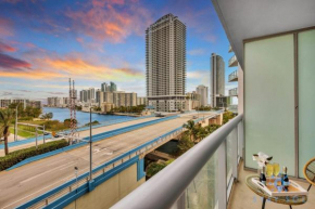 Spectacular Apartment with Balcony Near Beach